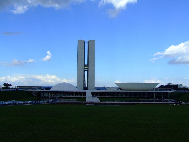 por que empreendedores de impacto devem considerar vender para o governo